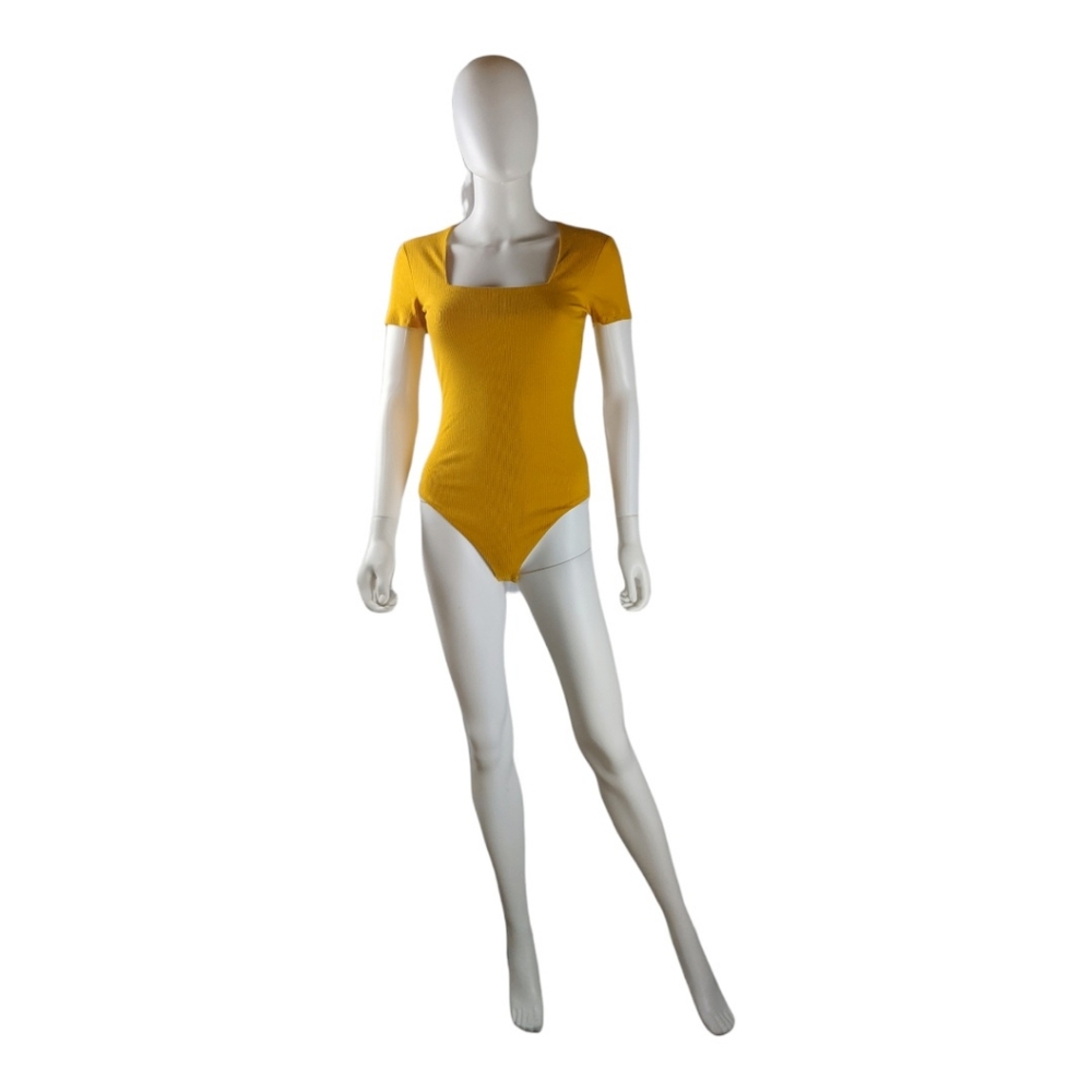 Bar III Ribbed Bodysuit Varsity Gold XS
